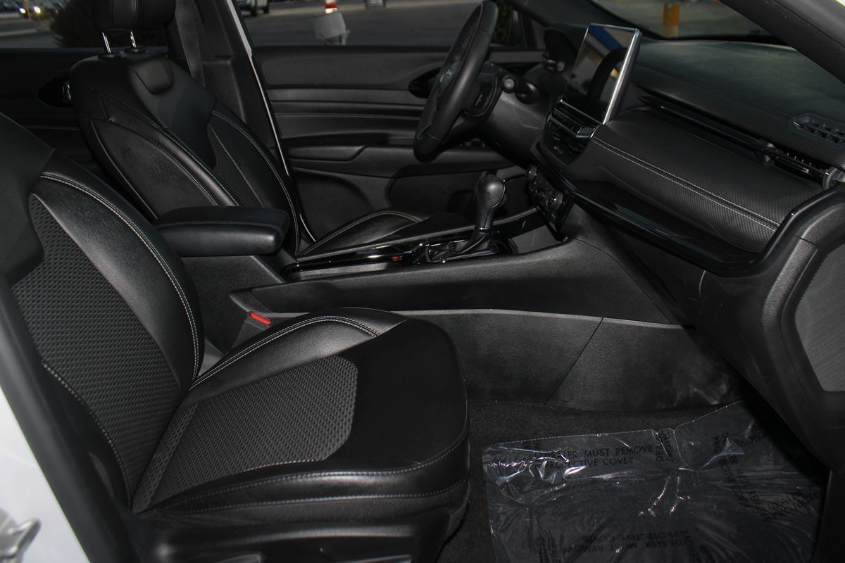 Used 2023 Jeep Compass Latitude AWD/4WD image 19