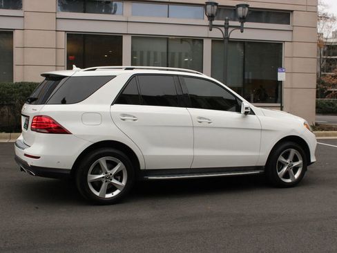 Used 2019 Mercedes-Benz GLE 400 4MATIC w/ Premium 1 Package image 7