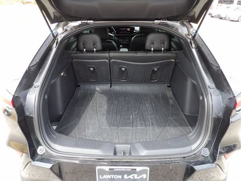 Used 2025 Buick Envista Sport Touring FWD image 9