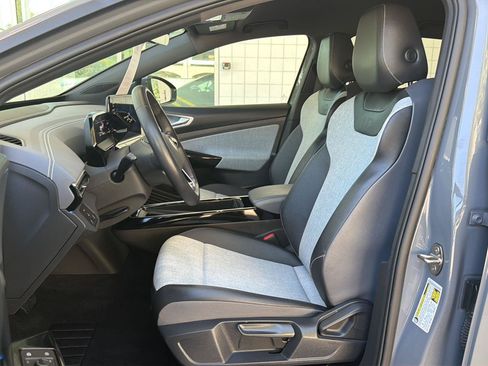 Certified 2023 Volkswagen ID.4 Pro RWD image 17