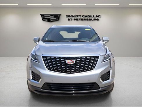 New 2025 Cadillac XT5 Luxury image 8