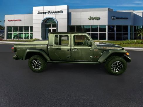 New 2026 Jeep Gladiator Rubicon w/ Dual Top Group image 11