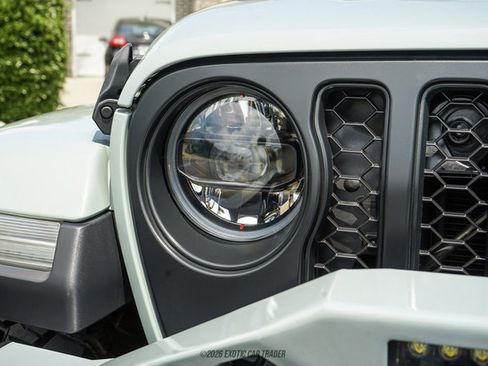 Used 2023 Jeep Gladiator Sport AWD/4WD image 62