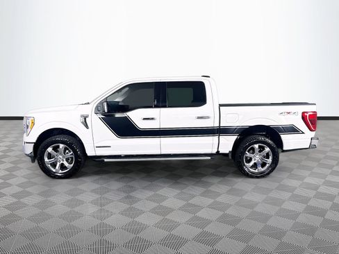 Used 2022 Ford F150 XLT w/ Equipment Group 302A High AWD/4WD image 4