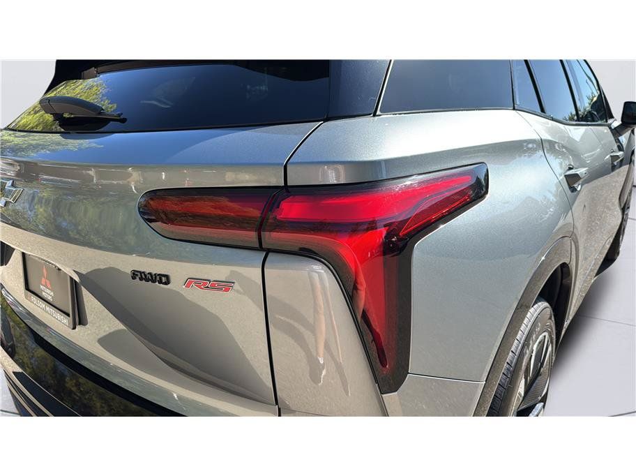 Used 2024 Chevrolet Blazer EV RS AWD/4WD image 12