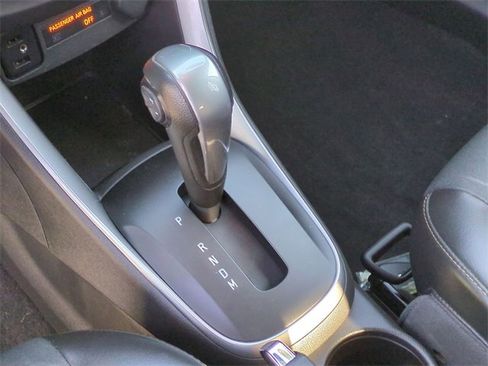 Certified 2019 Chevrolet Trax LT w/ LT Convenience Package image 16