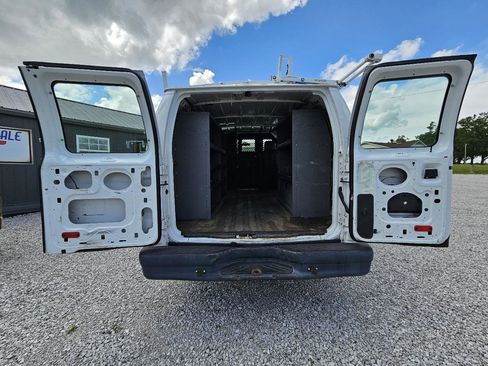 Used 2011 Ford E-150 and Econoline 150 w/ Commercial Cargo Van Pkg RWD image 18