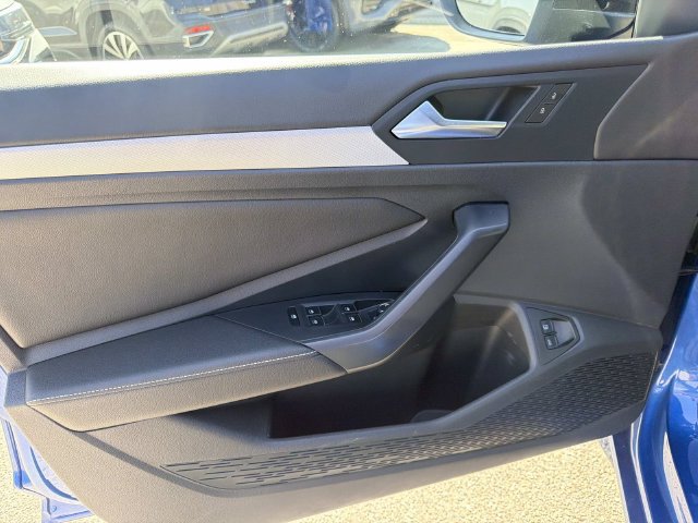 Certified 2024 Volkswagen Jetta Sport FWD image 11
