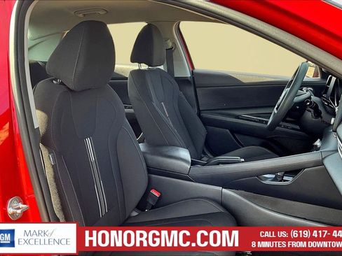 Used 2022 Hyundai Elantra SEL FWD image 27