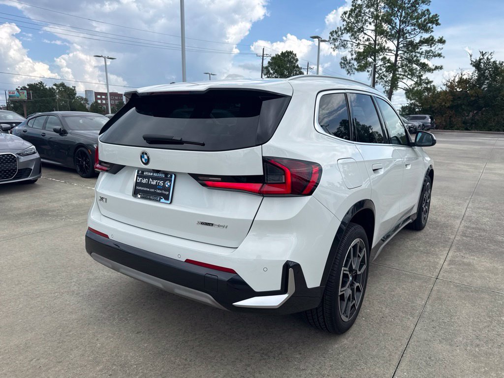 Certified 2024 BMW X1 xDrive28i w/ Convenience Package AWD/4WD image 5