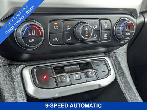 Used 2023 GMC Acadia SLE w/ Driver Convenience Package image 26