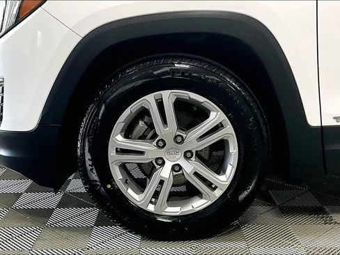 Used 2018 GMC Terrain SLE image 8