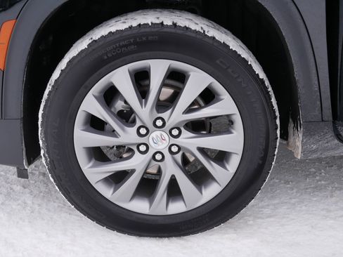 Used 2025 Buick Enclave Preferred image 15