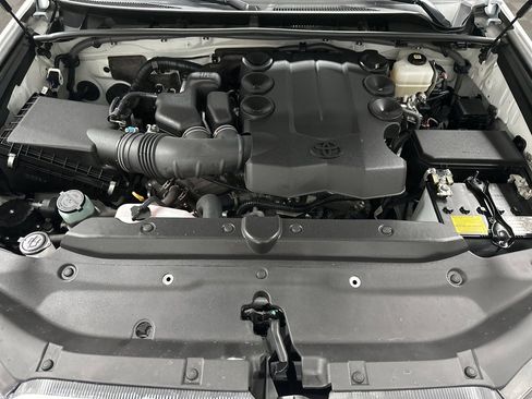 Used 2021 Toyota 4Runner SR5 Premium image 36