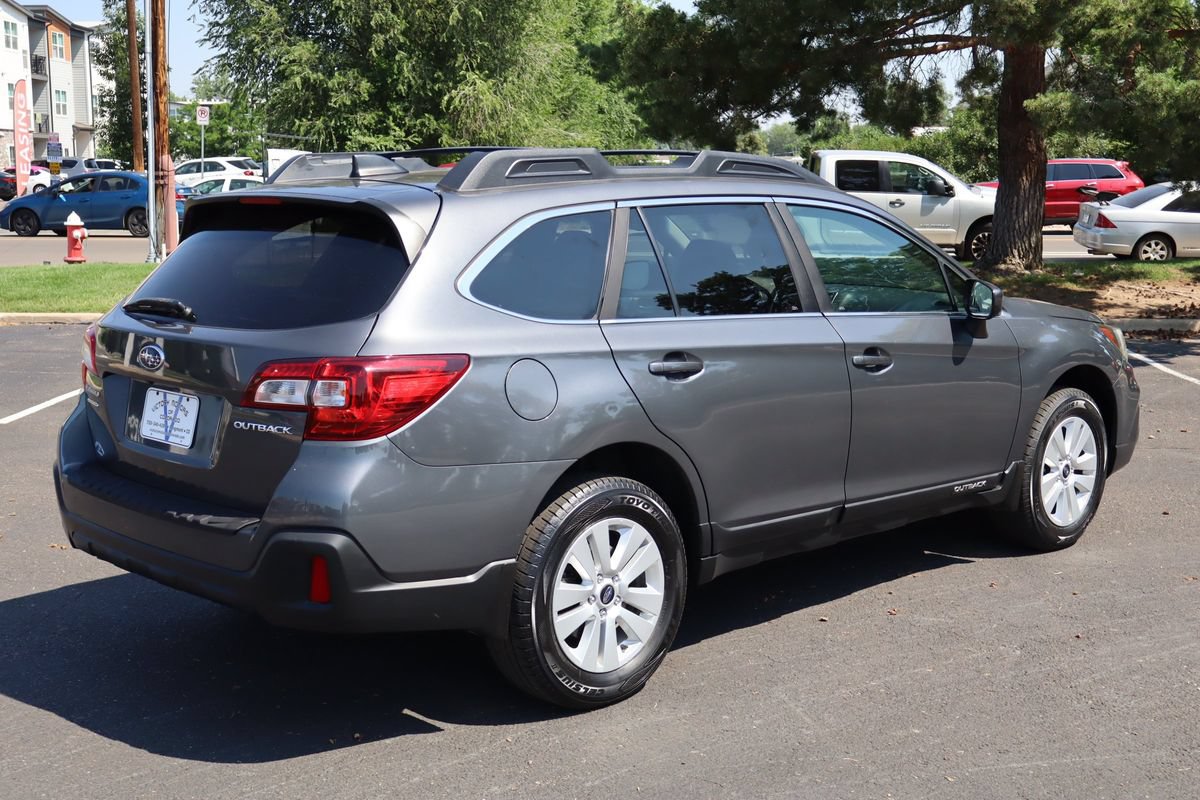 Used 2018 Subaru Outback 2.5i Premium AWD/4WD image 4