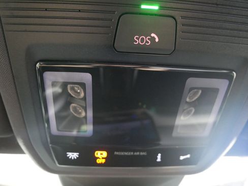 Used 2024 Volkswagen ID.4 Pro image 32