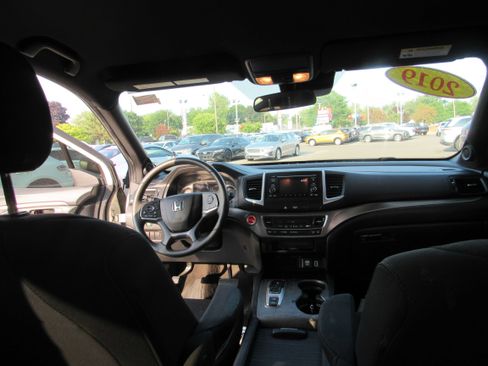 Used 2019 Honda Passport Sport image 14