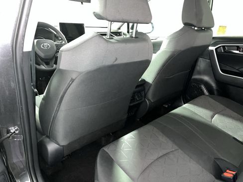 Used 2024 Toyota RAV4 XLE AWD/4WD image 24