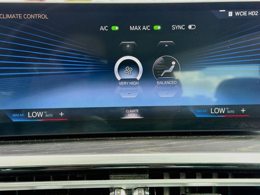 Used 2023 BMW 330i Sedan RWD image 33