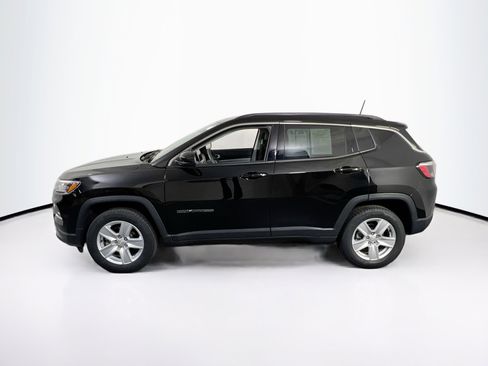 Used 2022 Jeep Compass Latitude AWD/4WD image 8