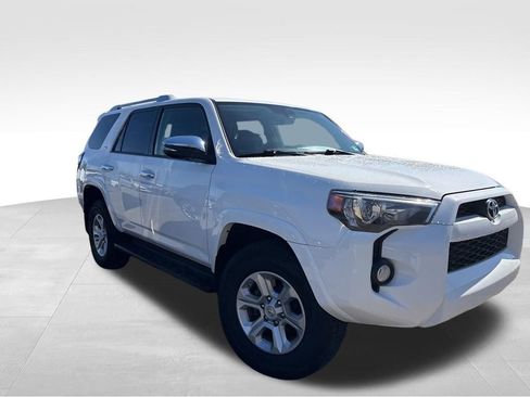 Used 2018 Toyota 4Runner SR5 Premium image 7