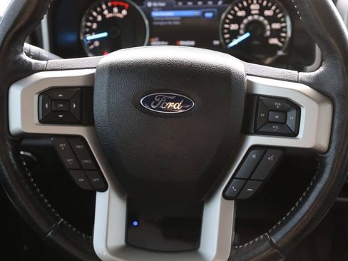 Used 2019 Ford F150 Lariat w/ Trailer Tow Package AWD/4WD image 18