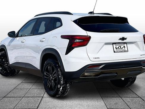 Used 2025 Chevrolet Trax ACTIV w/ Sunroof Package image 12