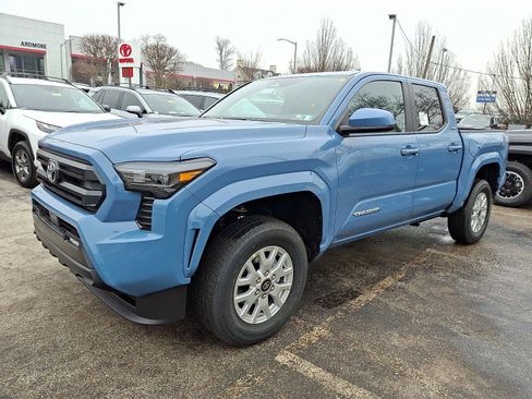 New 2026 Toyota Tacoma SR5 image 2