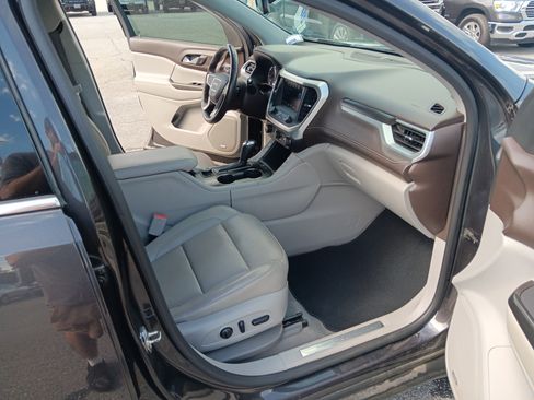 Used 2018 GMC Acadia SLT AWD/4WD image 19