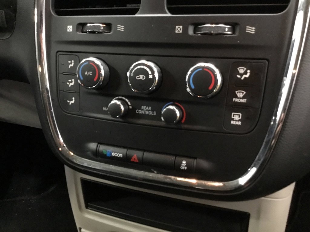 Used 2017 Dodge Grand Caravan SE w/ Power Window Group FWD image 24