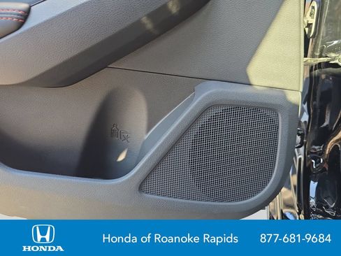 Used 2025 Nissan Altima 2.5 SR FWD image 26