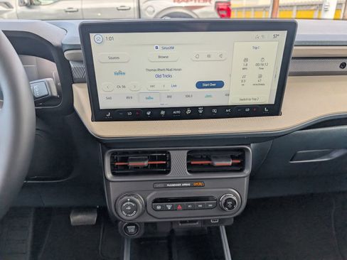 New 2026 Ford Maverick Lariat AWD/4WD image 12