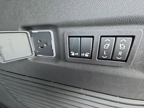 New 2026 GMC Yukon XL Elevation w/ Elevation Premium Package image 42