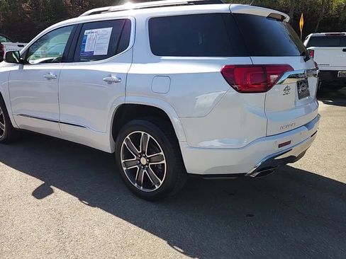 Used 2019 GMC Acadia Denali image 13