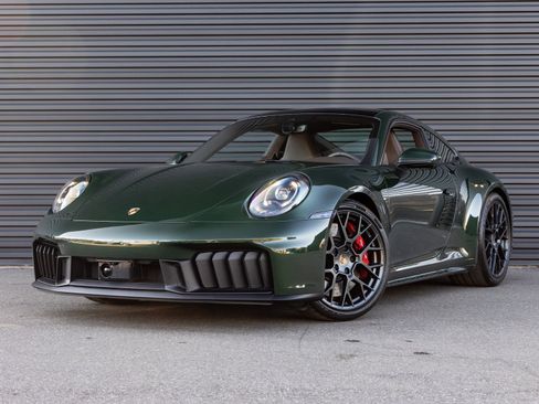 Certified 2026 Porsche 911 Carrera GTS image 1