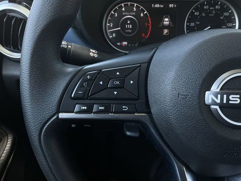 Used 2025 Nissan Versa SV FWD image 29
