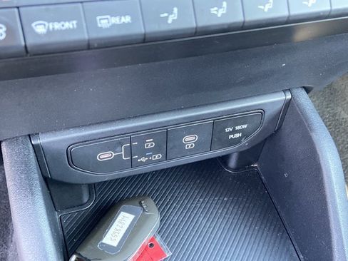 Used 2025 Kia K4 FWD image 40