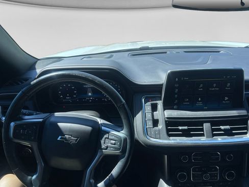 Used 2022 Chevrolet Suburban Z71 w/ Luxury Package AWD/4WD image 15