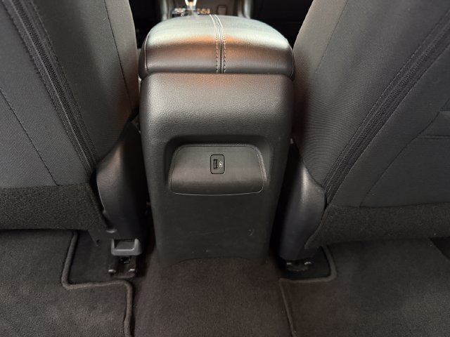 Used 2024 Nissan Sentra SV FWD image 32