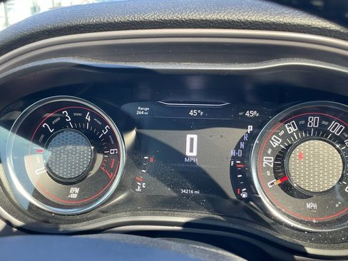 Used 2023 Dodge Challenger SXT w/ Cold Weather Group image 7