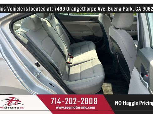 Used 2018 Hyundai Elantra SE FWD image 21