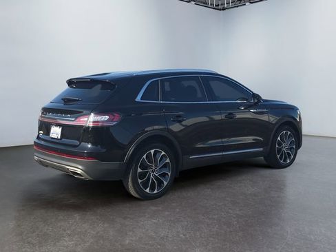 Used 2021 Lincoln Nautilus Reserve FWD image 5