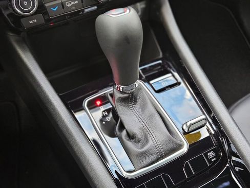 New 2026 Jeep Compass Limited image 24