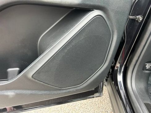 Used 2022 Ford Explorer ST w/ Equipment Group 401A AWD/4WD image 14