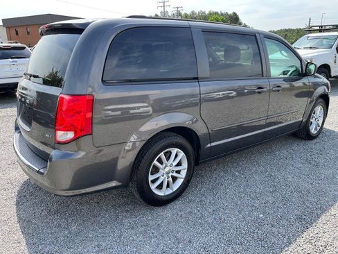Used 2015 Dodge Grand Caravan SXT w/ UConnect Hands-Free Group FWD image 7