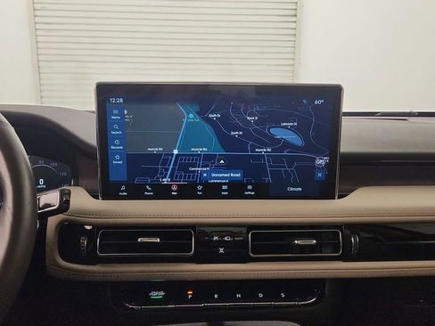 Used 2022 Lincoln Nautilus Reserve AWD/4WD image 29