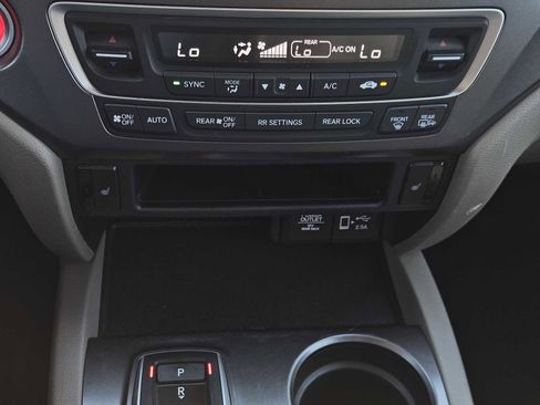 Used 2021 Honda Pilot EX-L image 18