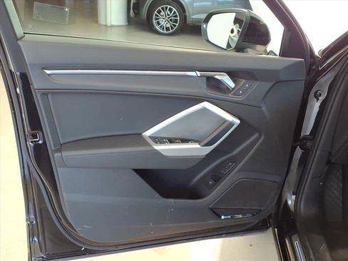 Used 2025 Audi Q3 2.0T Premium Plus w/ Premium Plus Package image 10
