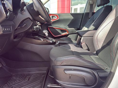 Used 2025 Kia Soul GT-Line FWD image 16