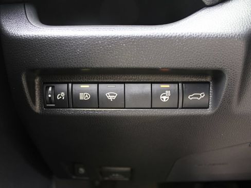 Used 2022 Toyota RAV4 SE w/ Weather & Moonroof Package AWD/4WD image 27